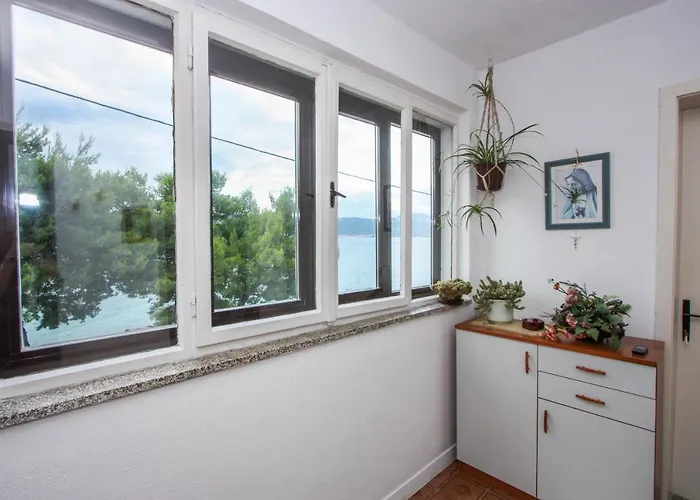 Appartement By The Sea Arbanija, Ciovo - 17280