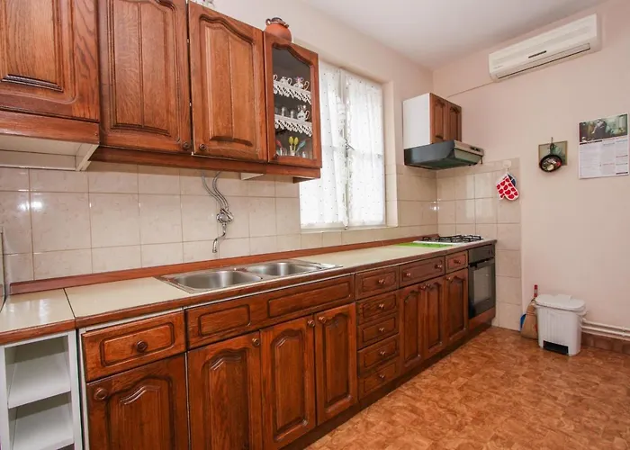 公寓 By The Sea Arbanija, Ciovo - 17280 *