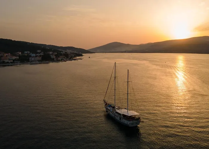 公寓 By The Sea Arbanija, Ciovo - 17280 *